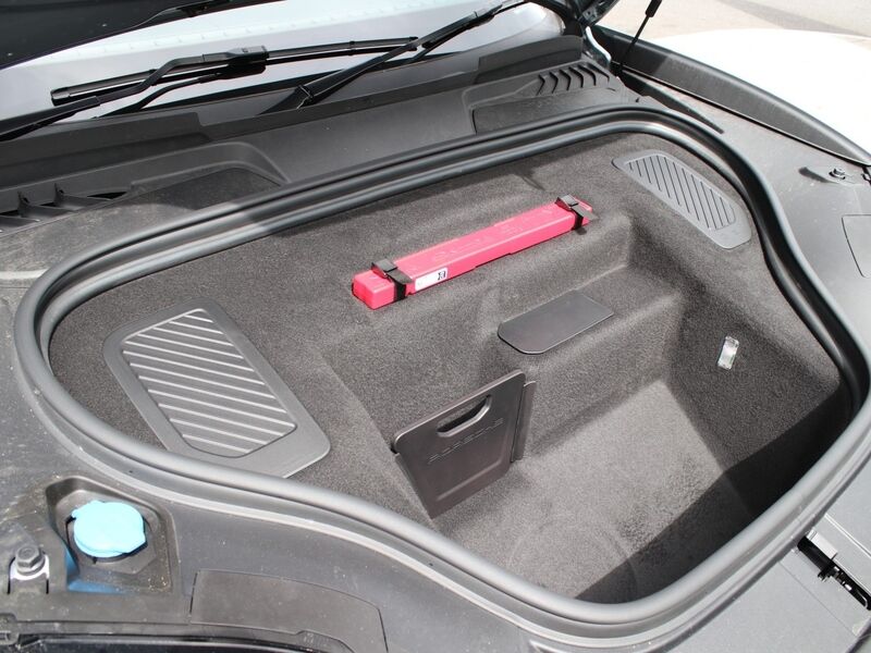 More views of Porsche Macan