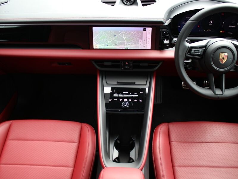 More views of Porsche Macan