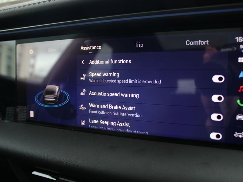 More views of Porsche Macan
