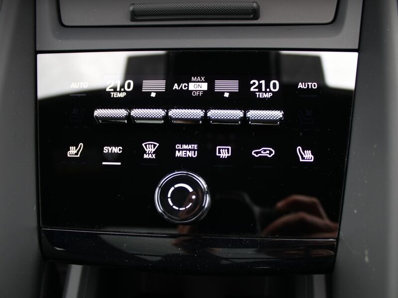 More views of Porsche Macan
