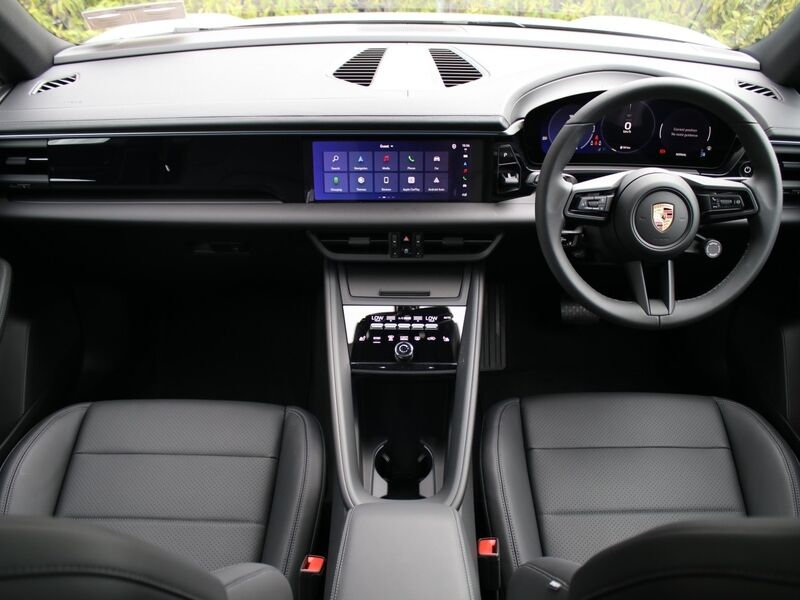 More views of Porsche Macan