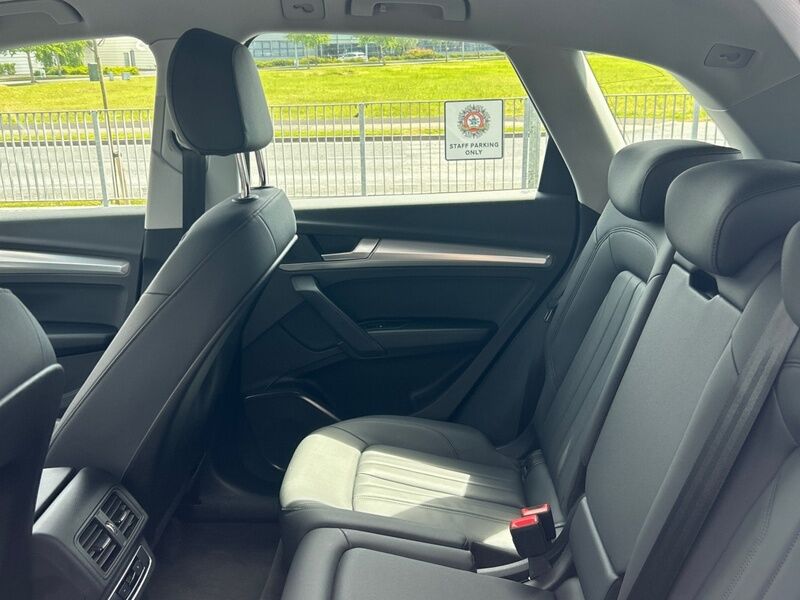 More views of Audi Q5
