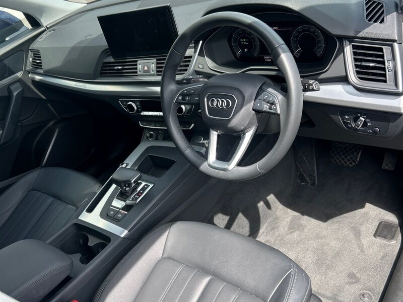 More views of Audi Q5