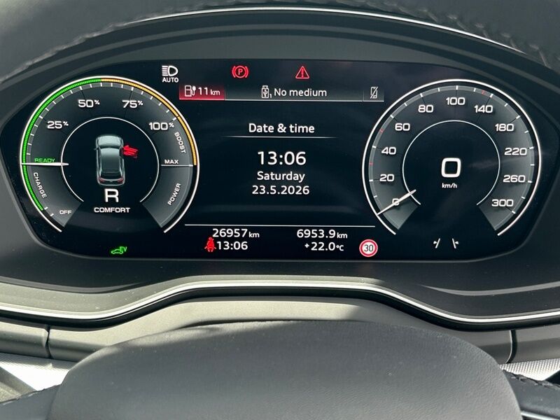 More views of Audi Q5