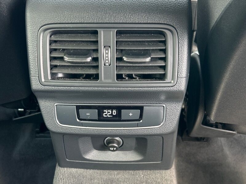 More views of Audi Q5