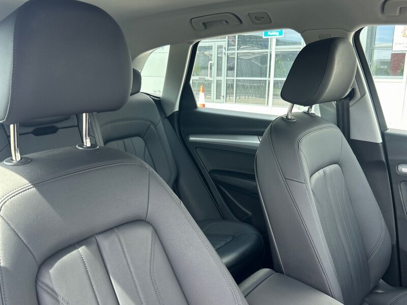 More views of Audi Q5