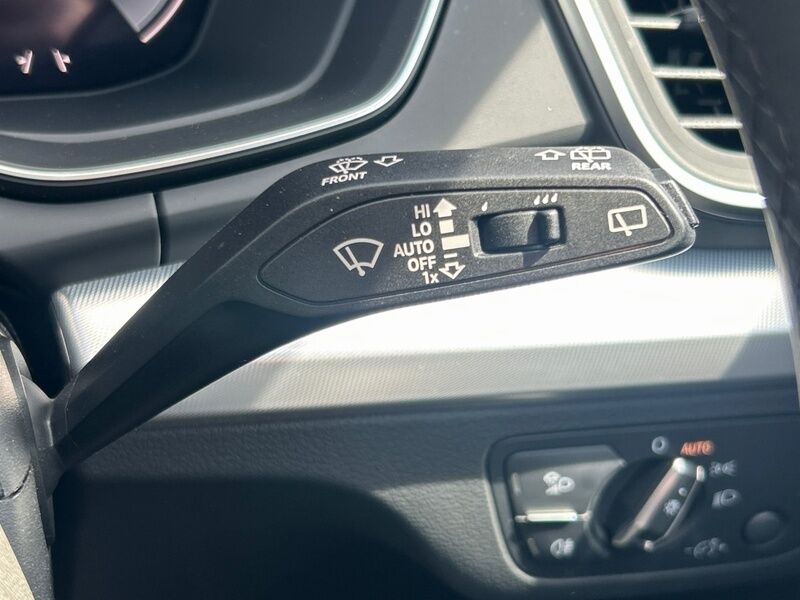 More views of Audi Q5