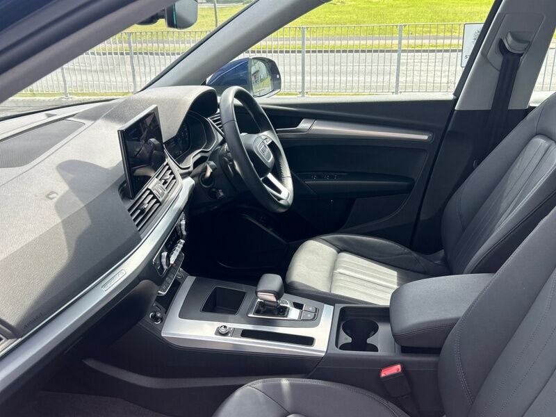 More views of Audi Q5