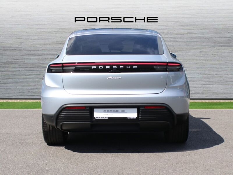 More views of Porsche Macan