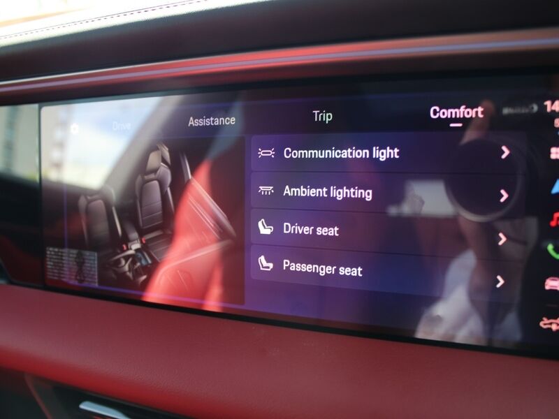 More views of Porsche Macan