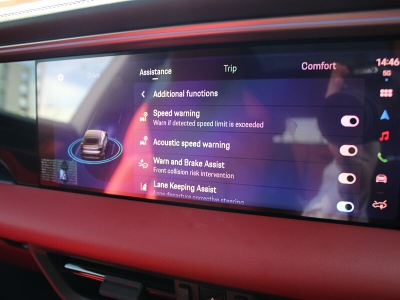 More views of Porsche Macan