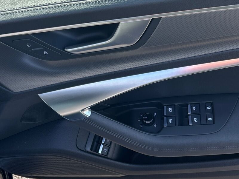 More views of Audi A6