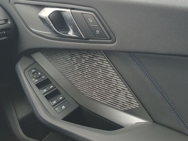 More views of BMW 1-Series