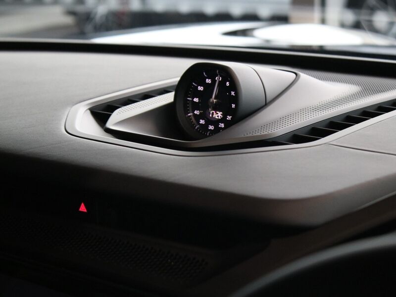 More views of Porsche Cayenne