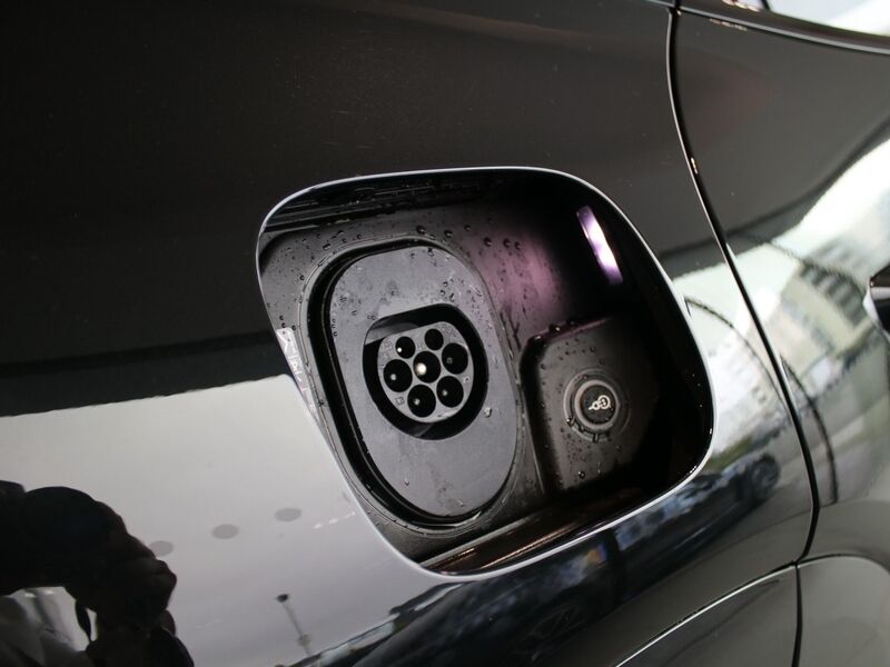 More views of Porsche Cayenne