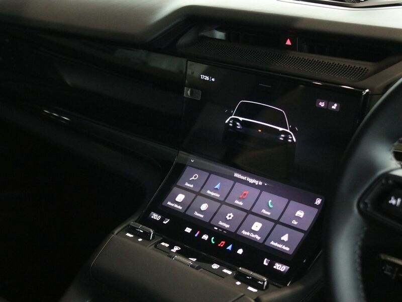 More views of Porsche Cayenne