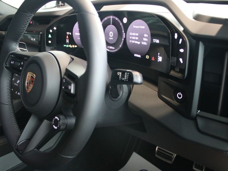 More views of Porsche Cayenne