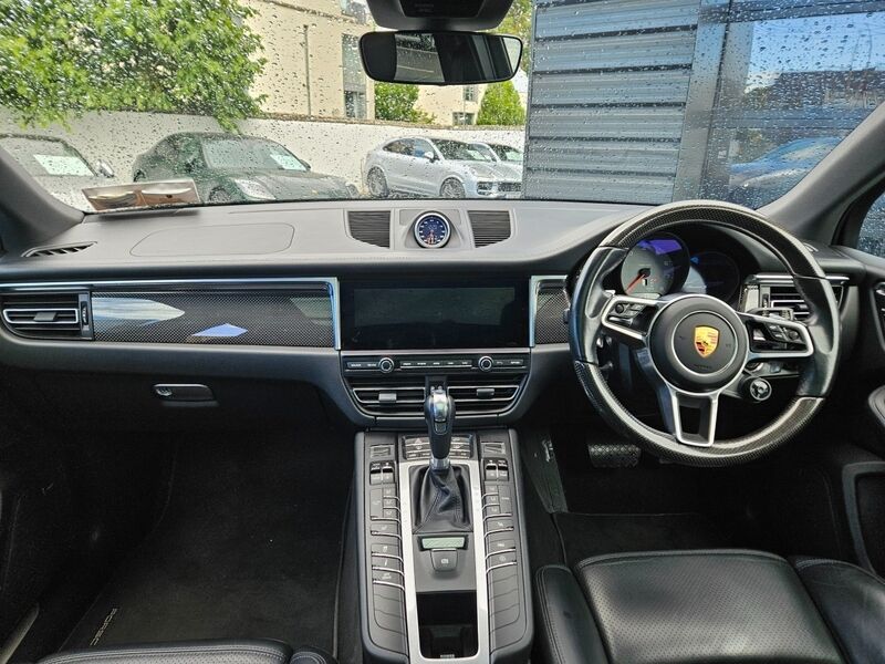 More views of Porsche Macan