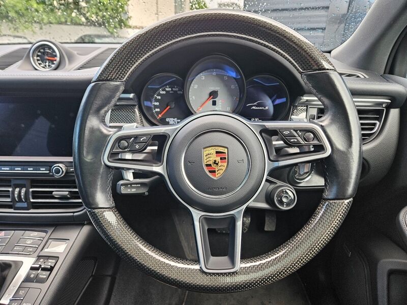 More views of Porsche Macan