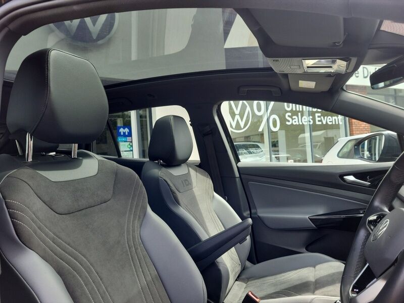 More views of Volkswagen ID.4
