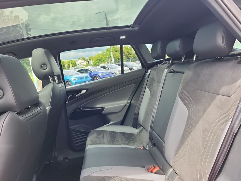 More views of Volkswagen ID.4