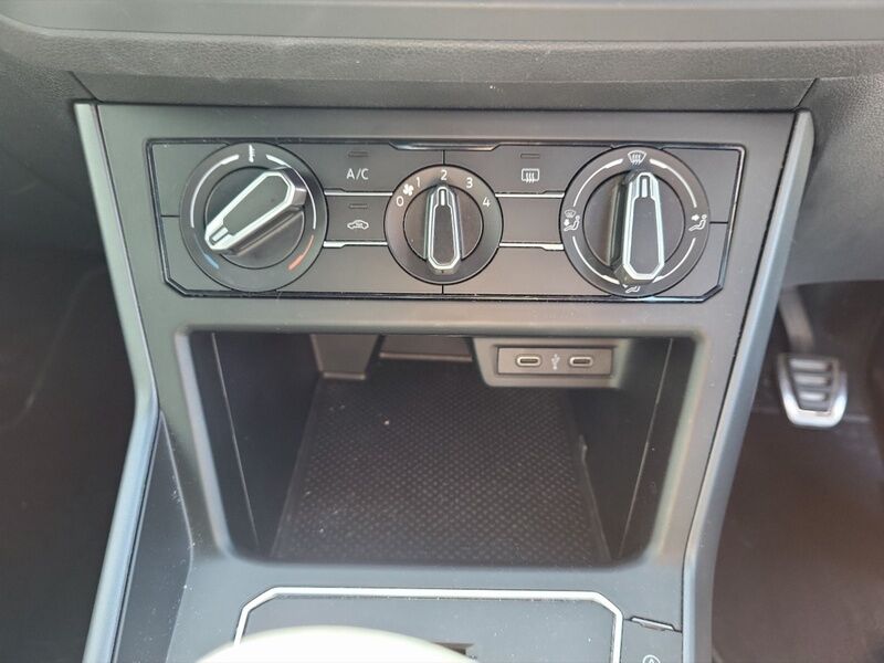 More views of Volkswagen Polo