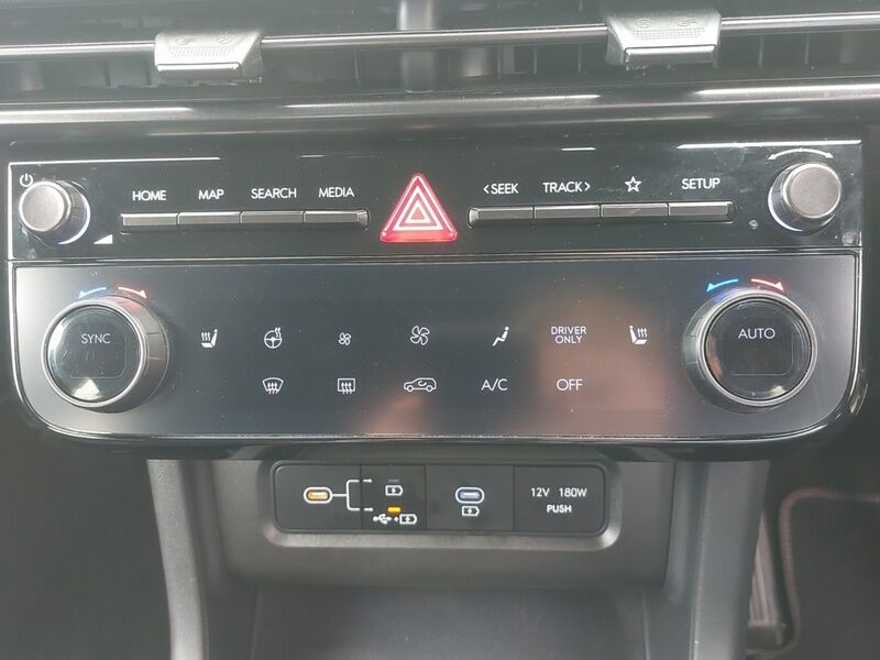 More views of Hyundai Tucson