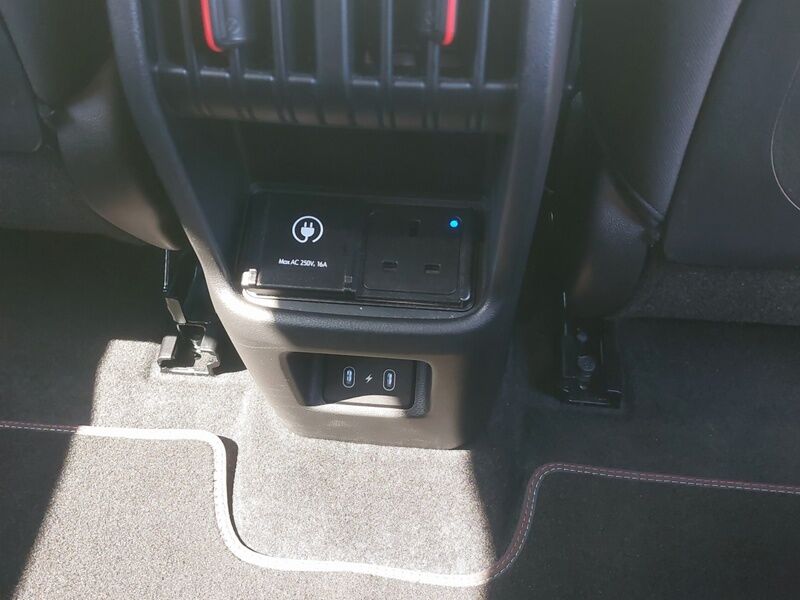 More views of Hyundai KONA