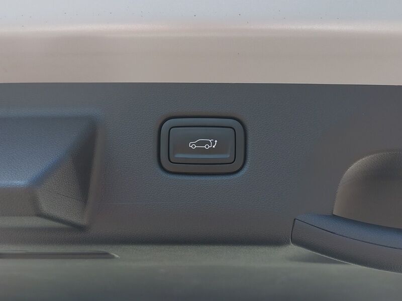 More views of Hyundai KONA