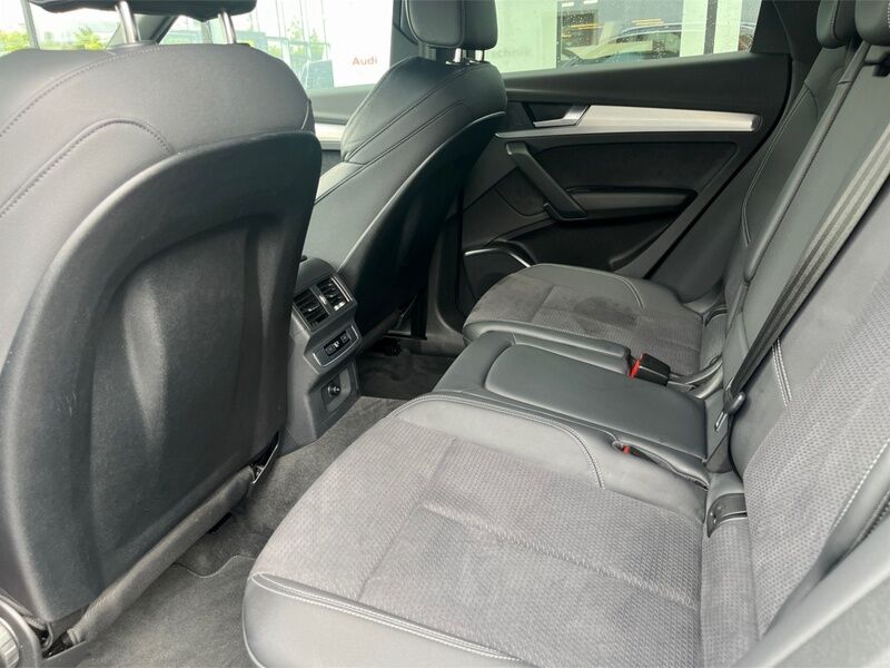 More views of Audi Q5