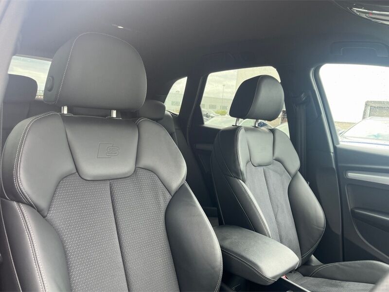 More views of Audi Q5