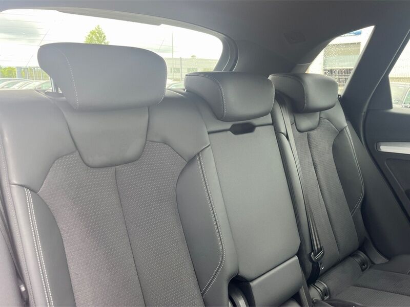 More views of Audi Q5