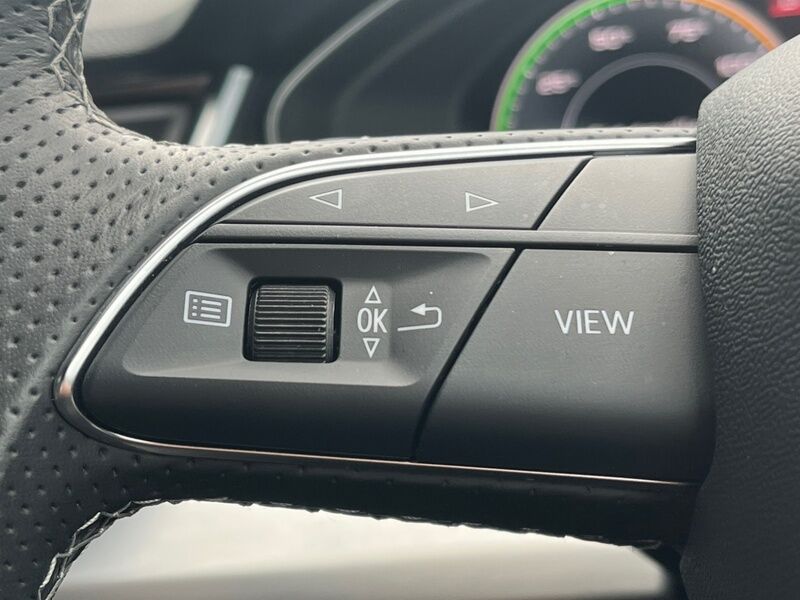 More views of Audi Q5
