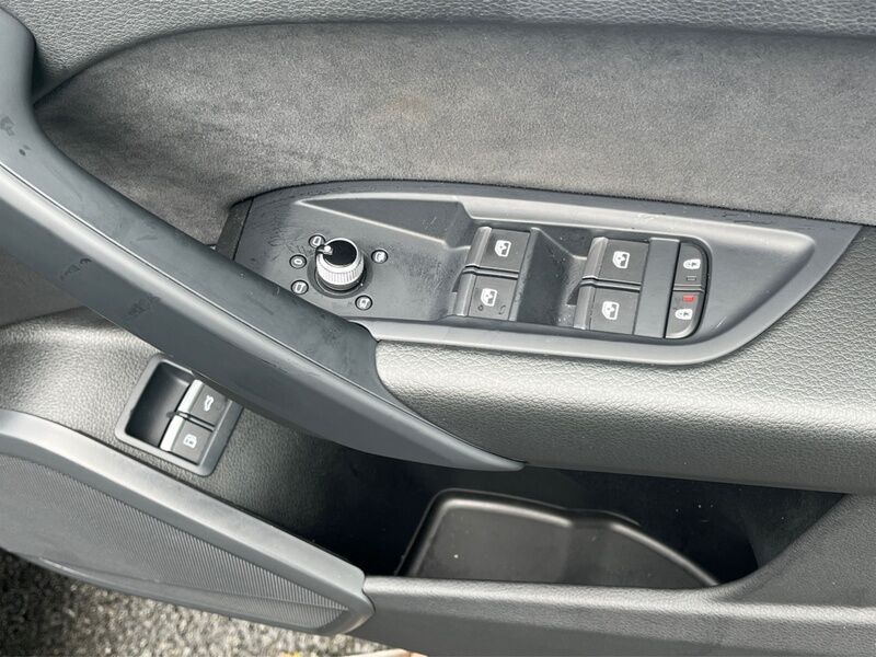 More views of Audi Q5