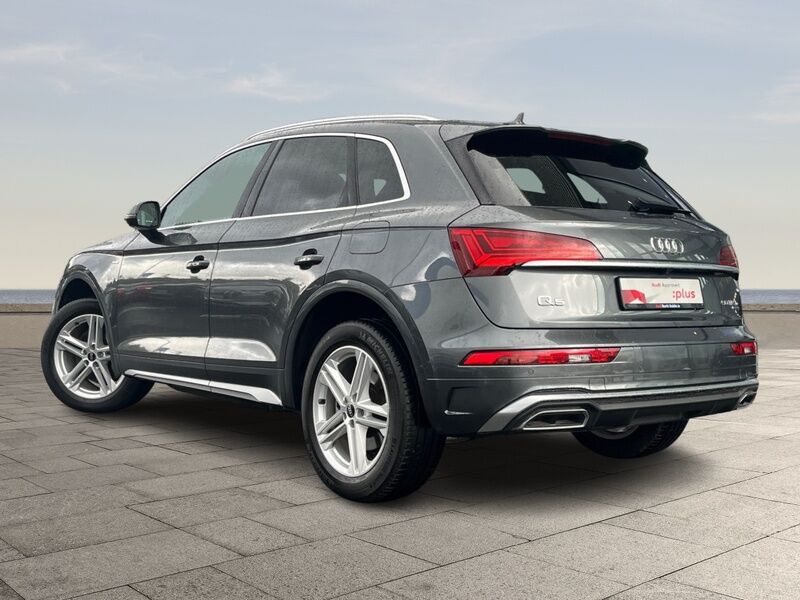 More views of Audi Q5