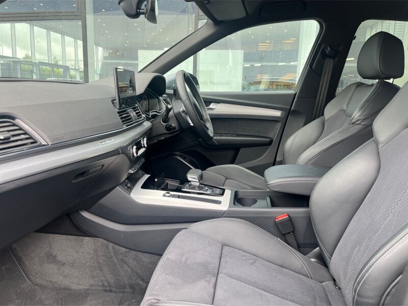 More views of Audi Q5