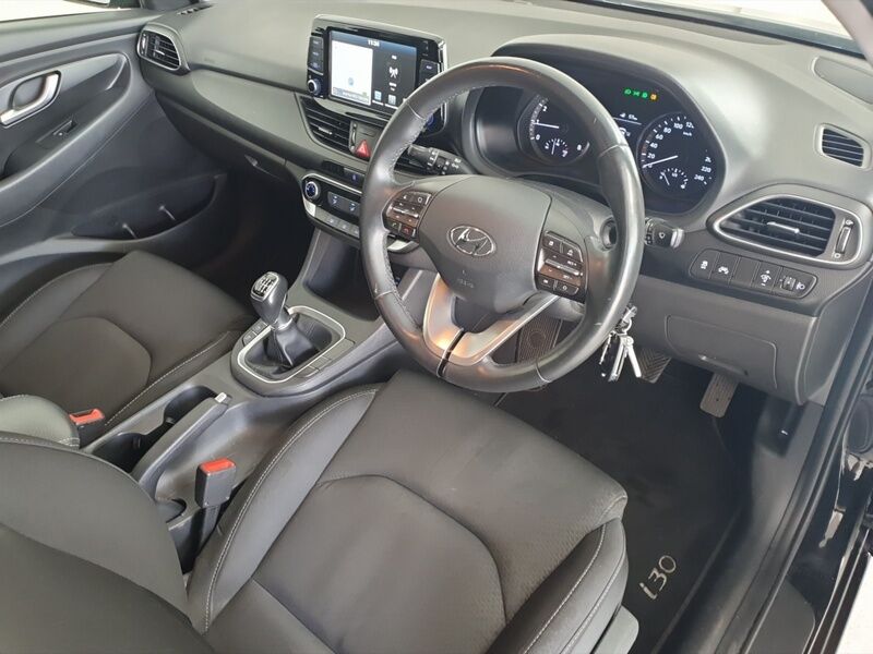 More views of Hyundai i30
