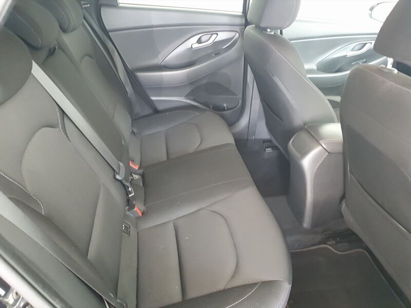 More views of Hyundai i30