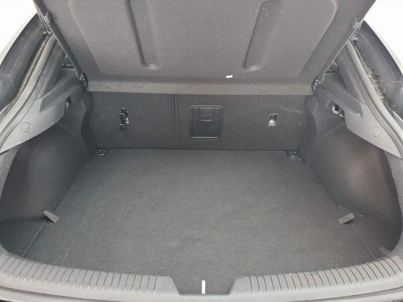 More views of Hyundai i30