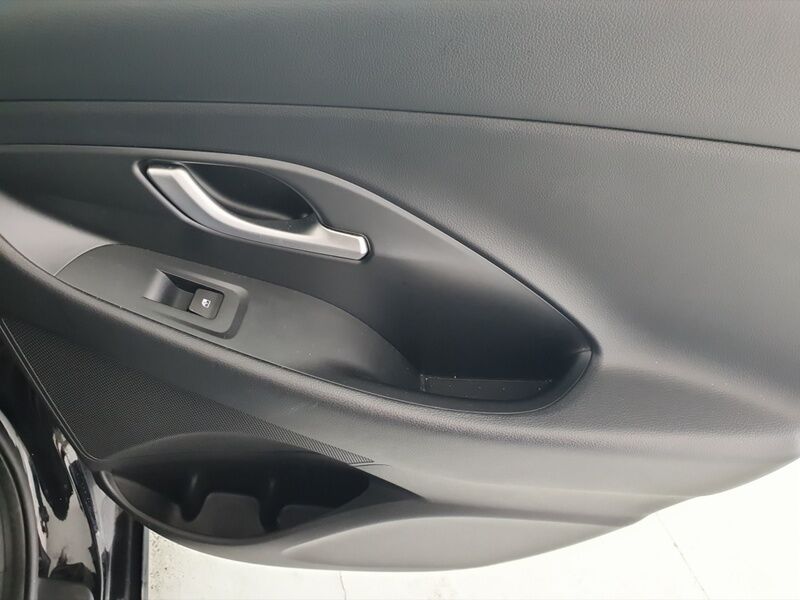 More views of Hyundai i30