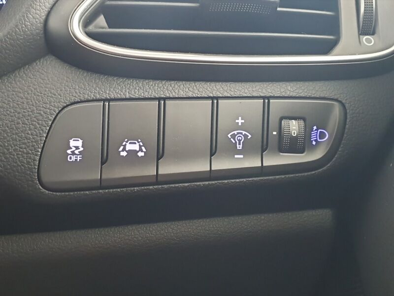More views of Hyundai i30