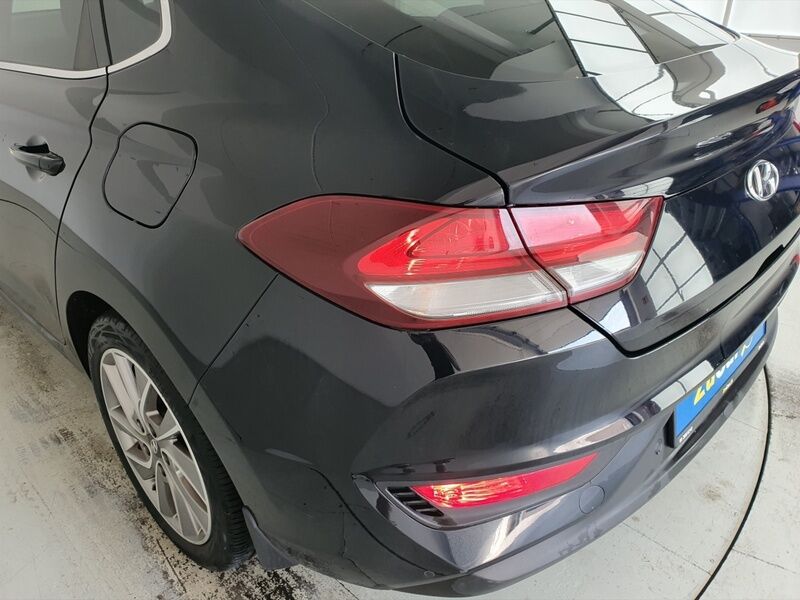 More views of Hyundai i30
