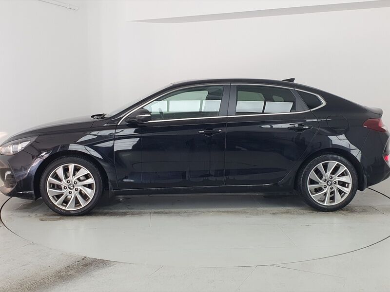 More views of Hyundai i30