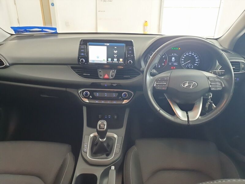 More views of Hyundai i30