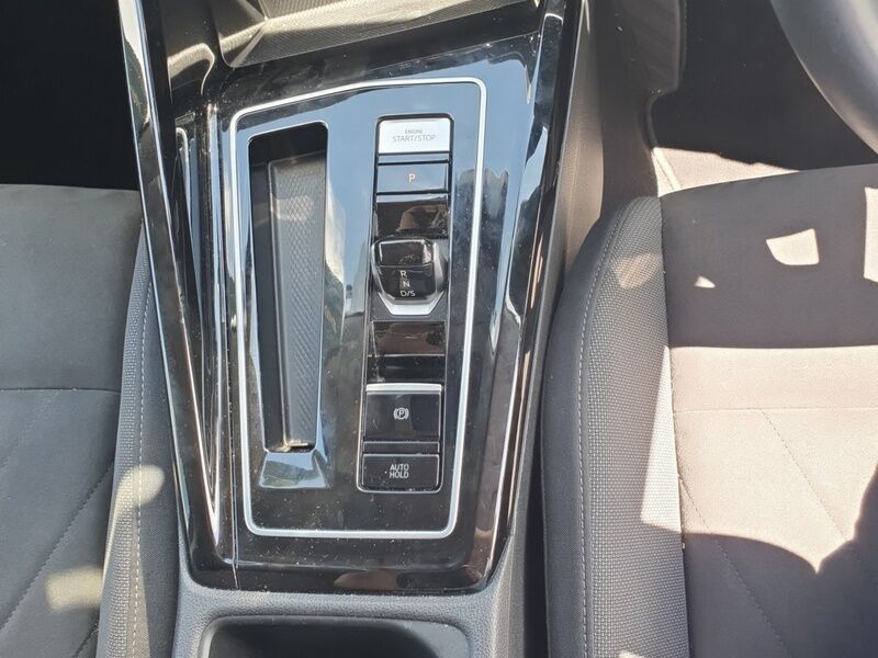 More views of Volkswagen Golf