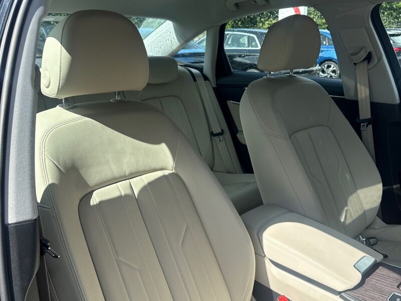 More views of Audi A6