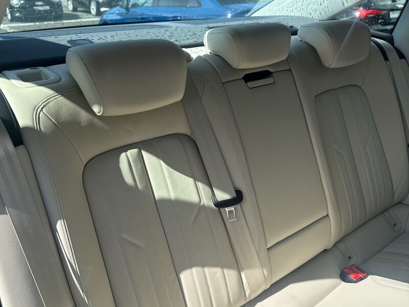 More views of Audi A6