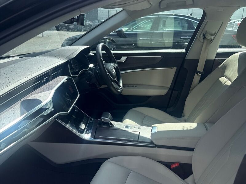More views of Audi A6