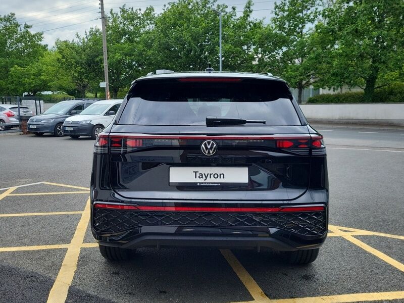 More views of Volkswagen Tayron