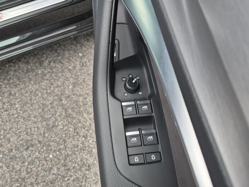 More views of Audi A6